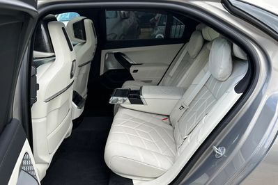 BMW Seria 7 740d xDrive mHEV M Sport sport-aut