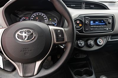 Toyota Yaris Active