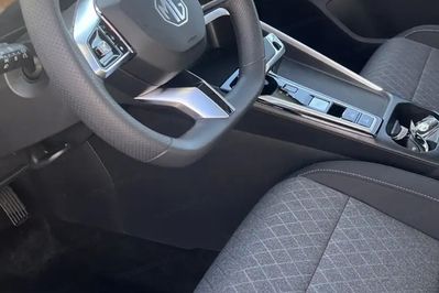 MG ZS 1.5 HEV+ Standard aut