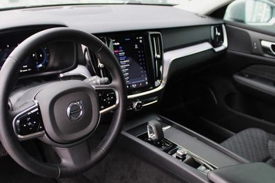 Volvo V60 Cross Country B4 D AWD Core