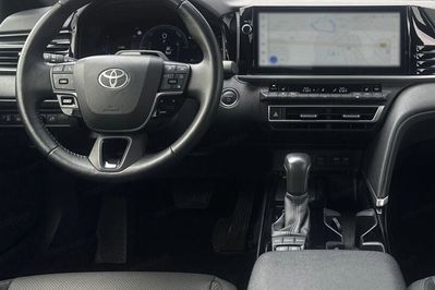 Toyota Camry 2.5 Hybrid Dynamic Force Comfort e-CVT