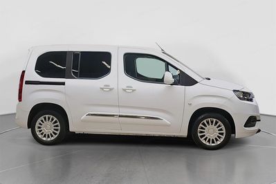 Toyota Proace City Verso L1H1 Business