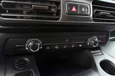 Peugeot Partner L2H1 Chłodnia/Mroźnia