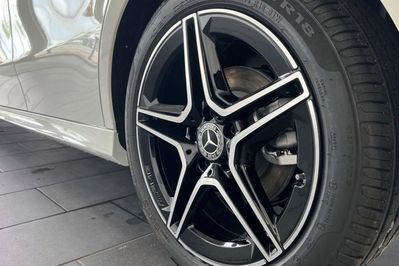 Mercedes Klasa A 220 4-Matic AMG Line