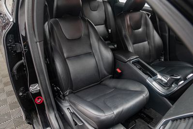 Volvo XC60 D4 Momentum Plus