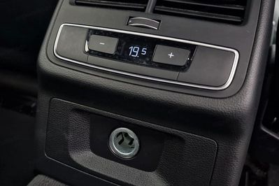 Audi A4 35 TFSI mHEV S Line