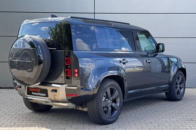 Land Rover Defender 110 D250 X-Dynamic AWD HSE