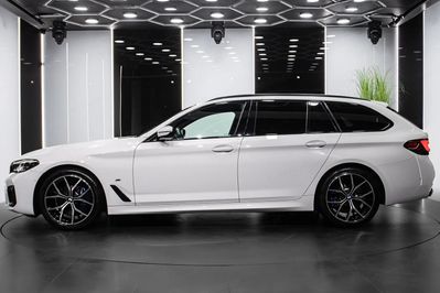BMW Seria 5 Touring 520d xDrive M Sport