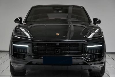 Porsche Cayenne Coupe E-Hybrid Black Edition
