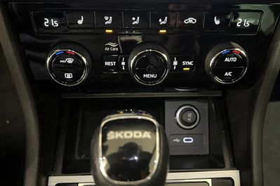 Skoda Superb 1.5 TSI Ambition DSG