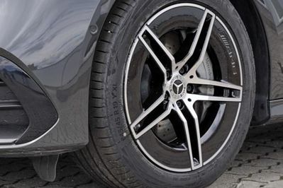 Mercedes Klasa E 220 d  4-Matic AMG