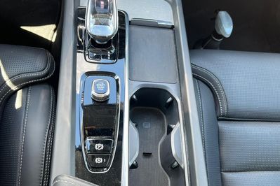 Volvo XC60 T6 Plug-In Hybrid AWD Plus Bright