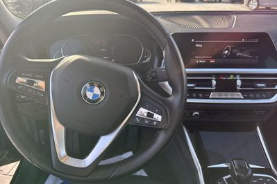 BMW Seria 3 318i