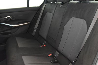 BMW Seria 3 318i M Sport