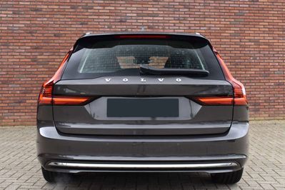 Volvo V90 T6 AWD Plug-In Hybrid Plus Bright