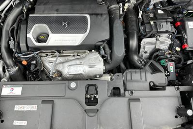 DS DS7 Bastille 1.6 E-Tense Hybrid AT 4x4