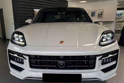 Porsche Cayenne Coupe E-Hybrid