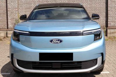 Ford Explorer Premium 77kWh RWD