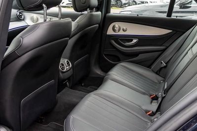 Mercedes E Klasa E 300 e 4-Matic Avantgarde
