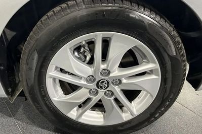 Toyota Yaris Comfort 1.5 Hybrid