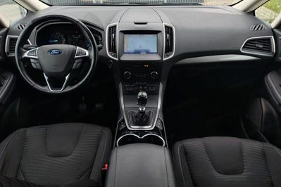 Ford S-MAX EcoBlue Connected