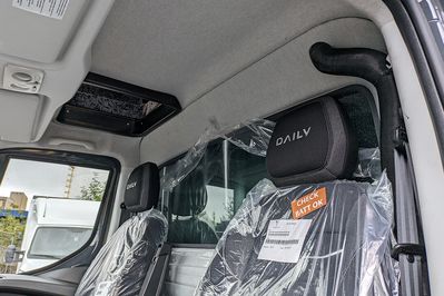 Iveco Daily 70C18 Zabudowa 15EP + Winda