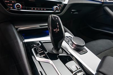 BMW Seria 5 518d  aut