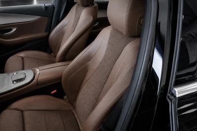 Mercedes Klasa E Kombi 220 d 4MATIC Avantgarde