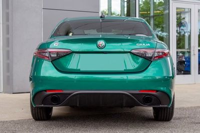 Alfa Romeo Giulia Intensa Q4