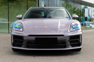 Porsche Panamera 4 E-Hybrid