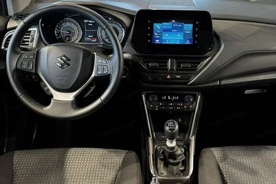 Suzuki S-Cross 1.4 SHVS Premium 4WD