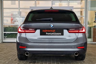 BMW Seria 3 320i Sport Line aut