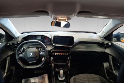 Peugeot 2008 Style 1.2 PureTech EAT8