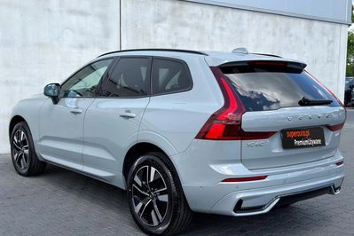 Volvo XC60 B5 B AWD Plus Dark