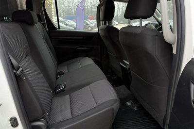Toyota HiLux Double Cab DLX 4x4