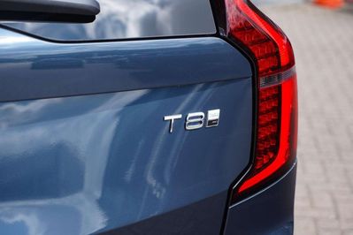 Volvo XC90 T8 AWD Plug-In Hybrid Ultra Bright