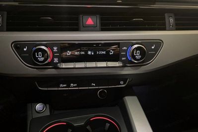 Audi A4 35 TFSI mHEV Advanced S tronic