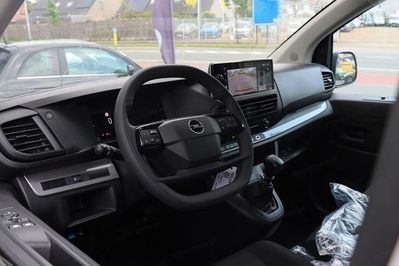 Opel Vivaro XL L2H1 Zabudowa Brygadowa Składana