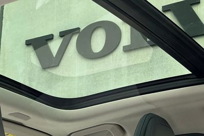 Volvo V60 B4 B Plus Dark aut