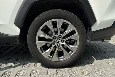Toyota RAV4 Executive 2.5 Hybrid  4x4