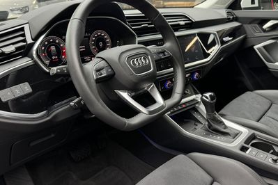 Audi Q3 35  TFSI S-Line