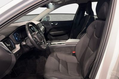 Volvo XC60 B4 B Momentum