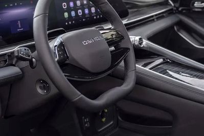 Omoda 9 1.5 Super Hybrid Exclusive AWD