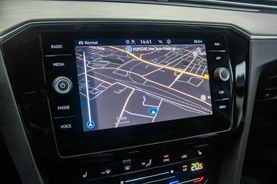 Volkswagen Passat 2.0 TSI Elegance DSG