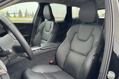 Volvo XC60 B5 B AWD Plus Dark
