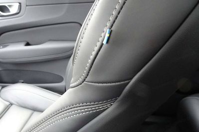 Volvo XC60 B5 AWD Ultra Dark