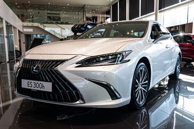 Lexus ES 300h Prestige
