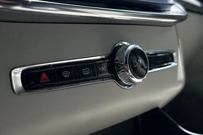 Volvo XC90 T8 AWD Plug-In Hybrid Ultra Bright 7os