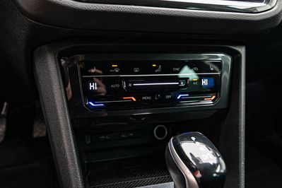 Volkswagen Tiguan 1.5 TSI Elegance DSG