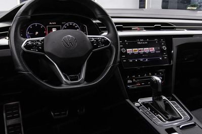 Volkswagen Arteon 2.0 Tdi r-Line Dsg